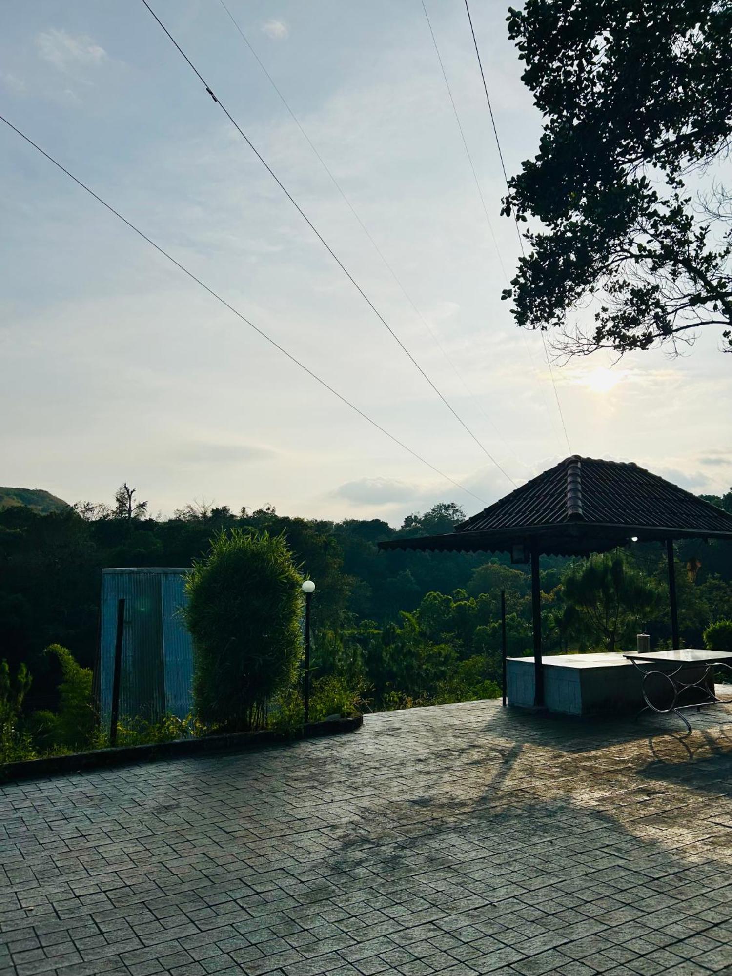 Silent House Villa Kudayattur Bagian luar foto